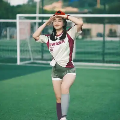 董娜涵